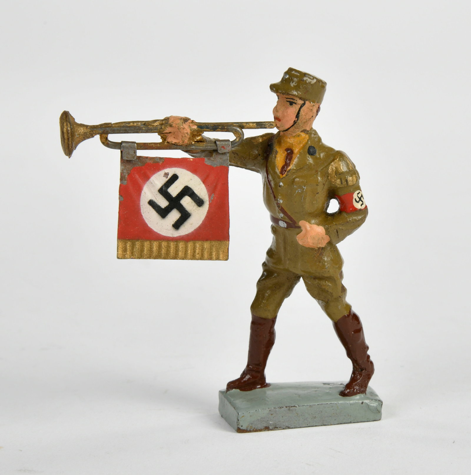 Lineol, Fanfarenblaser im Marsch (1 of 2)