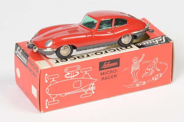 Schuco: English: Schuco, Jaguar Micro Racer, W.-Germany, tin, original box condition 1, brake gets stuck, visually condition 1 Deutsch: Schuco, Jaguar Micro Racer, W.-Germany, 12 cm, Blech, Okt Z 1, Bremse h�