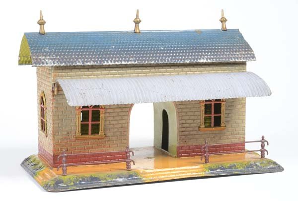 Bing: Bing, Train station, Germany pw, tin, paint d.,