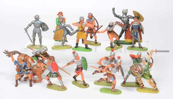 Elastolin: Elastolin, Normans, Horsemen etc., W.-Germany, 1x damaged, otherwise very good condition