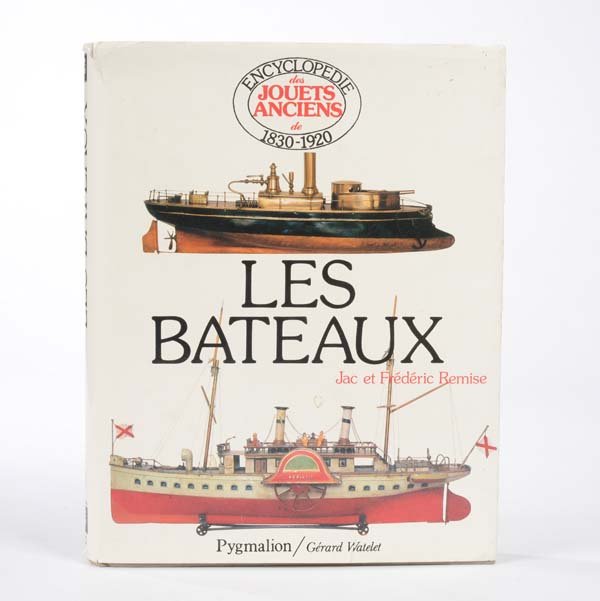 Book: Book of Ships "Les Bateaux", 310 pages, some pages loose, reference book for tin toys ships, C 2-3