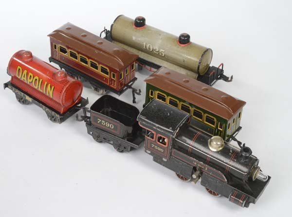 Bing: Bing, Loco with Tender + 4 Wagon, gauge 0, minimal paint damage, condition 2+/3-