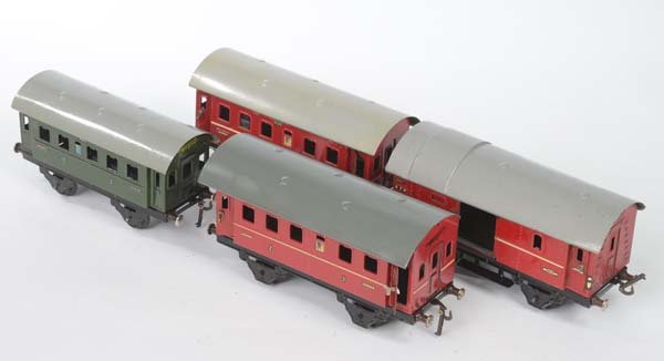 Fleischmann: Fleischmann, 4 Passenger Wagons, gauge 0, US Zone Germany/W.-Germany, tin, condition 1/2+