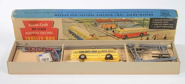 Aristo Craft/Ehein: Aristo Craft/Ehein, Trolley Bus, W.-Germany, plastic, box C 1-, bus deformed, C 2-3