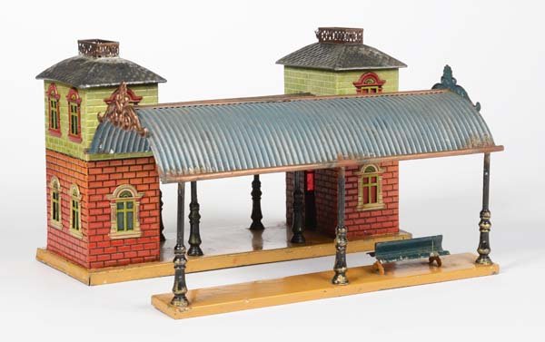 Bing: Bing, Train Station with Hall, Germany pw, gauge 0, tin, 1910, roofs: heat damages, panes missing, soldering points on supporting pillar of hall, C 2-