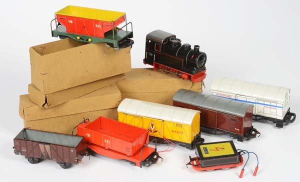 Biller: Biller, Train: Electric Loco + 8 Freight Wagons, W.-Germany, tin, drive not checked, C 1 / 2