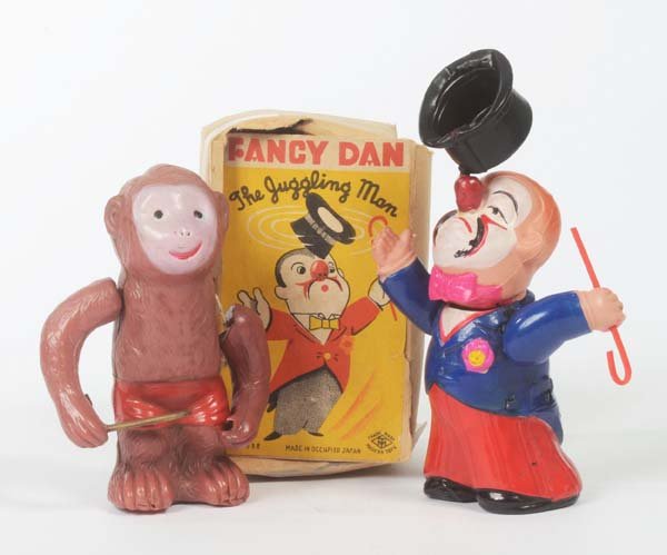 Modern Toys u.a.: Modern Toys and others, Jongleur + Monkey, Occupied Japan, celluloid, cw 1x ok, 1x defective, monkey complete?