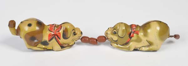 Ruehl: Ruehl, Playing Dogs, US Z. Germany, tin, paint d., centered broken , C 2-3
