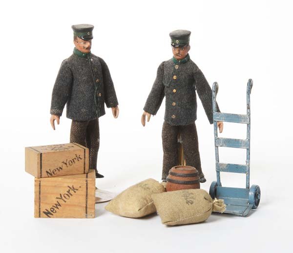 Marklin, 2 Eisenbahner um 1900: Marklin, 2 Train Figures around 1900, Germany pw, with accessories, very good original condition