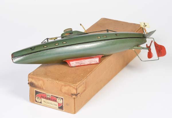Marklin, U-Boot: Marklin, Submarine, Germany pw, tin, cw defective, in mint condition + original box