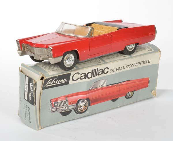 Schuco, Cadillac: Schuco, Cadillac, W.-Germany, plastic, bat. drive ok, min. paint d., box C 2, steering wheel defective, otherwise good condition
