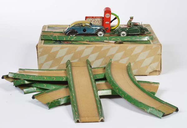 Tippco, Bahn mit Auto + Polizeimotorrad (1 of 1)