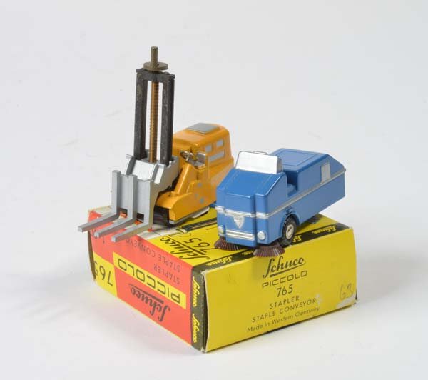 Schuco Piccolo, Stapler Nr. 765 + Kehrmaschine Nr. 758 (1 of 1)