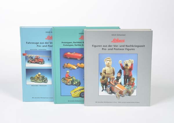 3 Schuco Buecher (1 of 1)