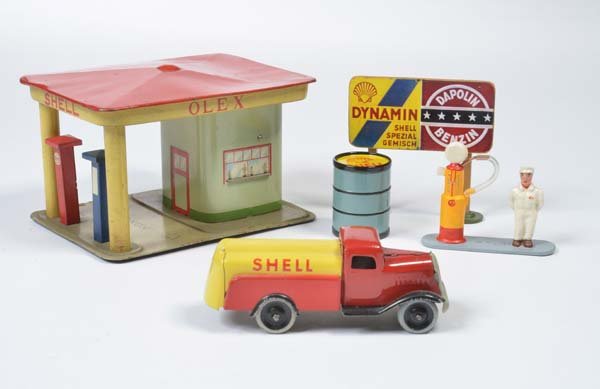 Lehmann, Gnom Tankstelle + Tankwagen (1 of 1)