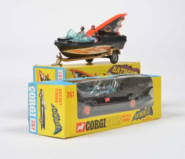 Corgi Toys Bat  Mobile Nr. 267 + Bat Boat with Trailer (1 of 1)