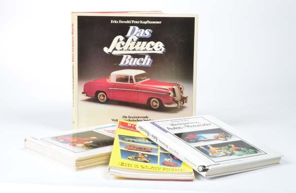 Schuco u.a., 4 Spielzeugbuecher (1 of 1)
