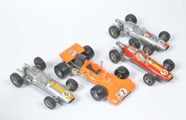 Schuco, 4 Rennwagen, 2 mit Feuerzeug (1 of 1)