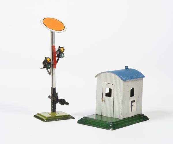 Marklin, Fernsprechhaeuschen + Signal: Marklin, Phone House + Signal, Germany pw, tin, C 1/1-