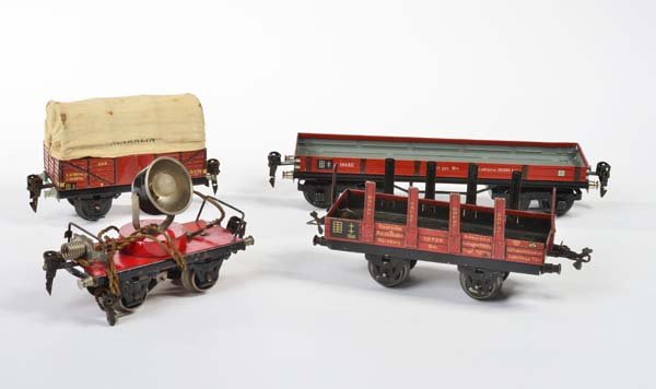 Marklin, 3 Gueterwagen + 1 Scheinwerferwagen (1 of 1)