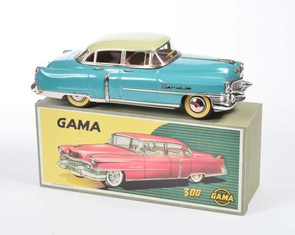 Gama, Cadillac 300 (1 of 1)