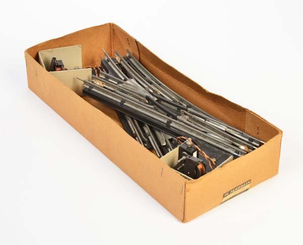 Marklin, Weichenpaar, elektromagnetisch: Marklin, Pair of Points, electromagnetical, Germany pw, gauge 0, box (only lower part), as new, with description