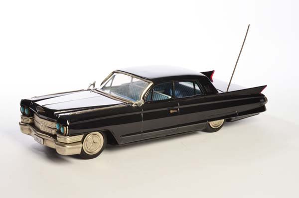 Bandai, Cadillac