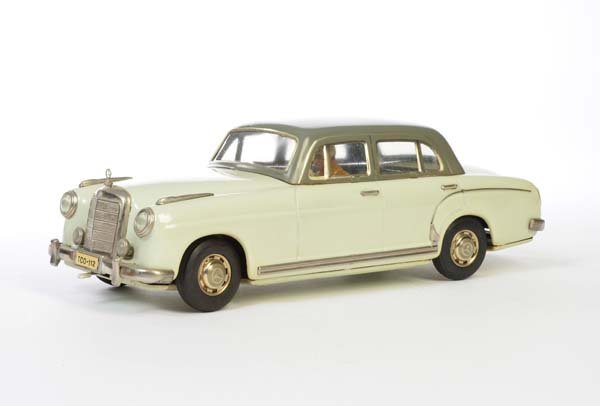 Tippco, Mercedes (1 of 1)