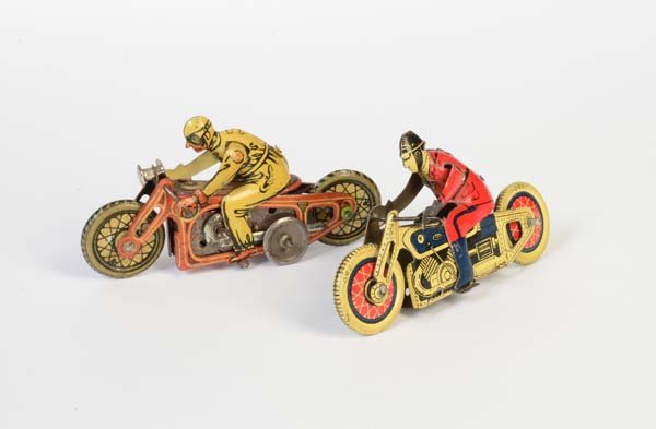 Paya u.a., 2 kleine Motorraeder (1 of 1)
