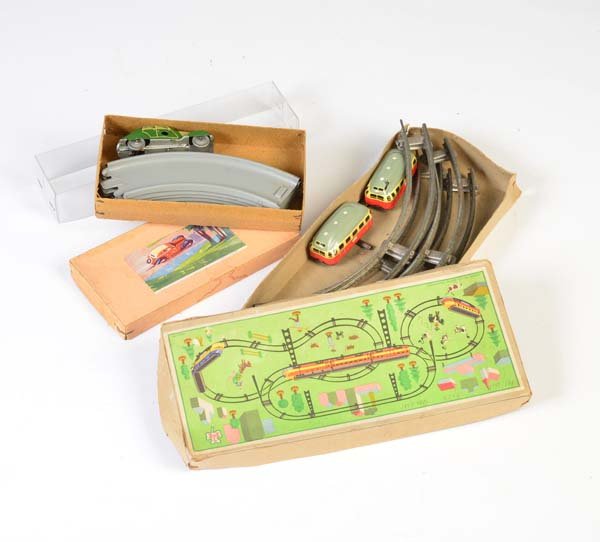 Hoefler, 2 Bahnen (1 of 1)