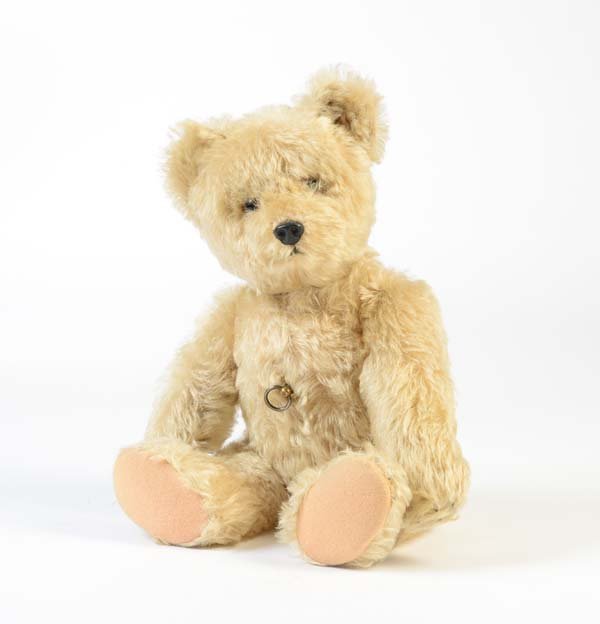 Schuco, Musikbaer mit Yes/No Mechanik, 60er Jahre: Schuco, Musikbaer mit Yes/No Mechanik, 60er Jahre, W.-Germany, 42 cm, Funktion + Musik ok, sehr guter Zustand, Schaetzpreis 180-250 Euro