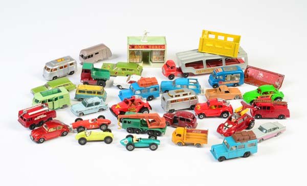 Matchbox, 30 Autos + 2 Haeuser (1 of 1)