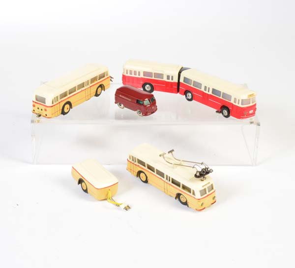 Eheim, 2 Busse mit Anhaenger (1 of 1)