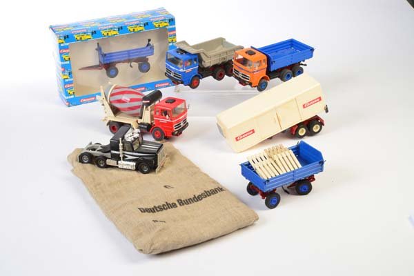 Carrera, 3 LKWs + 2 Anhaenger, 1 Zugmaschine + 1 (1 of 1)