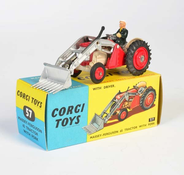 Corgi Toys, Massey Ferguson 65 Traktor + Gabel, (1 of 1)