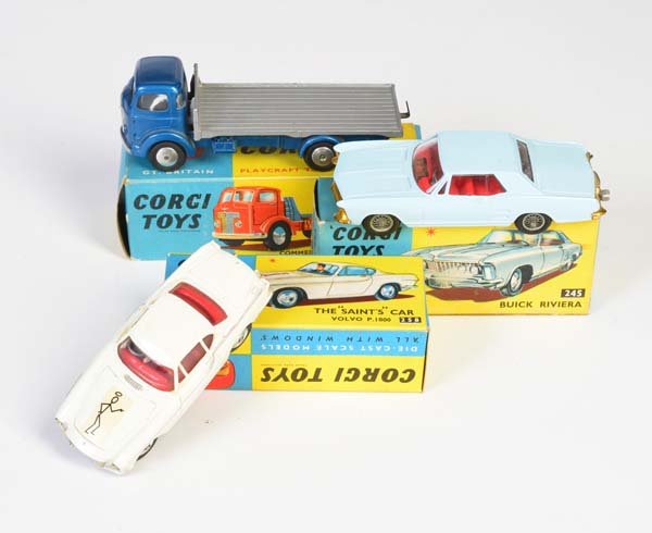 Corgi Toys, Commer 5 Tone Platform Lorry, Buick Riviera (1 of 1)