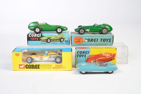 Corgi Toys, Cooper Maserati Formel 1, Vanvall Racing: Corgi Toys, Cooper Maserati Formel 1, Vanvall Racing Car, Lotus Mark Eleven + BRM Formel 1, England, 1:43, Okt Z 1-, Z 1-