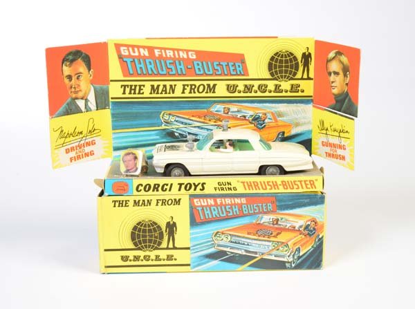 Corgi Toys, U.N.C.L.E Oldsmobile Super 88, weiss +  mit (1 of 1)