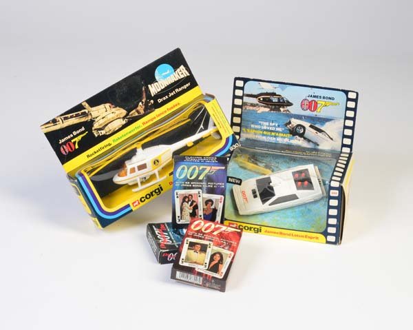 Corgi Toys, Drax Helicopter James Bond, Lotus Esprit (1 of 1)