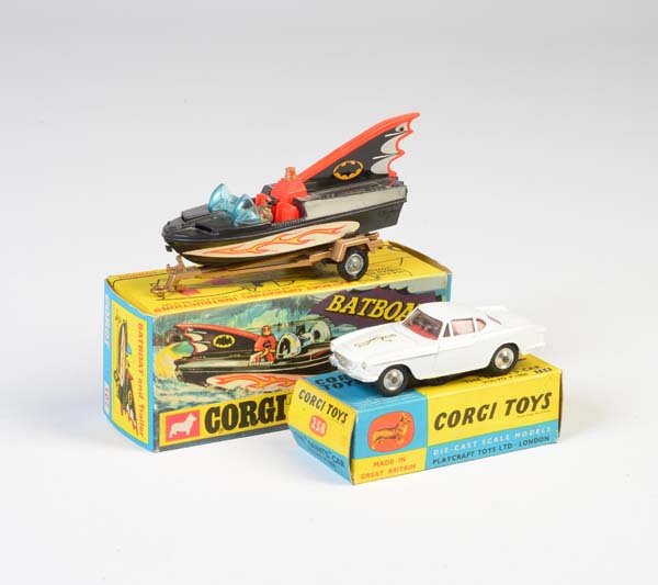 Corgi Toys, Batboat auf Anhaenger + Volvo The Saint (1 of 1)