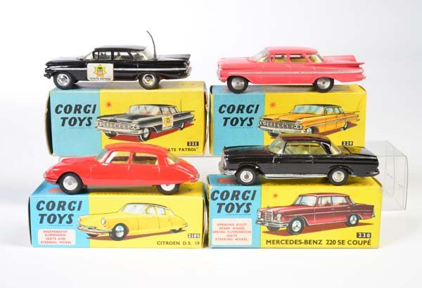 Corgi Toys, Chevrolet State Patrol, Mercedes 220 SE (1 of 1)