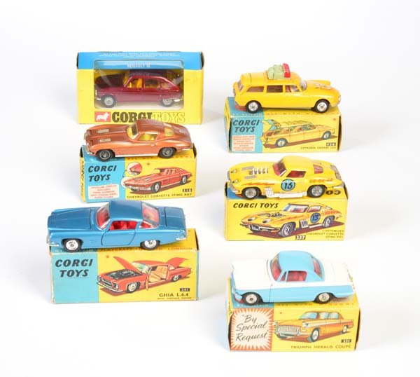 Corgi Toys, Citroen Safari, Renault 16, Ghia L 64, 2x (1 of 1)