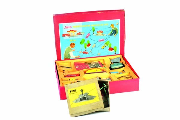 Schuco, Varianto Tankstellenspiel 3010T + Ampel (1 of 1)