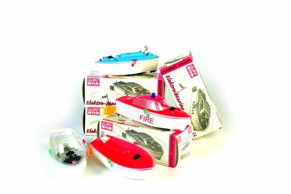 Lilliput, 4x Elektro Marino Boot: Lilliput, 4x Elektro Marino Boat, Hungary, plastic, box C 1-, C 1
