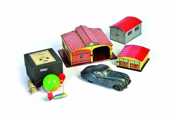 Gely, Distler u.a., 3 Garagen, Jaguar + Tucher & Walter (1 of 1)