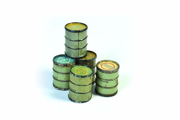 Marklin, 5 veschiedene Oelfaesser (1 of 1)