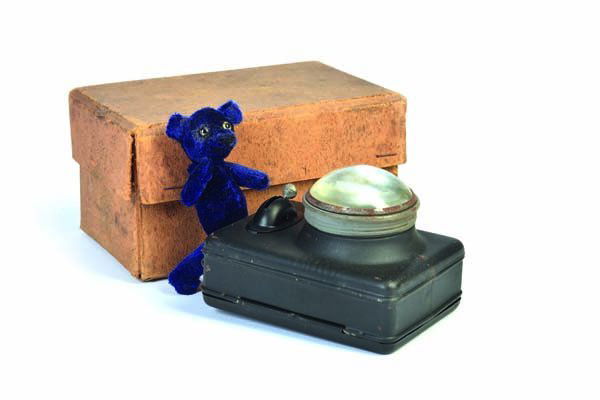 Schuco Musterwerkstatt, Taschenlampe mit Baer (1 of 1)