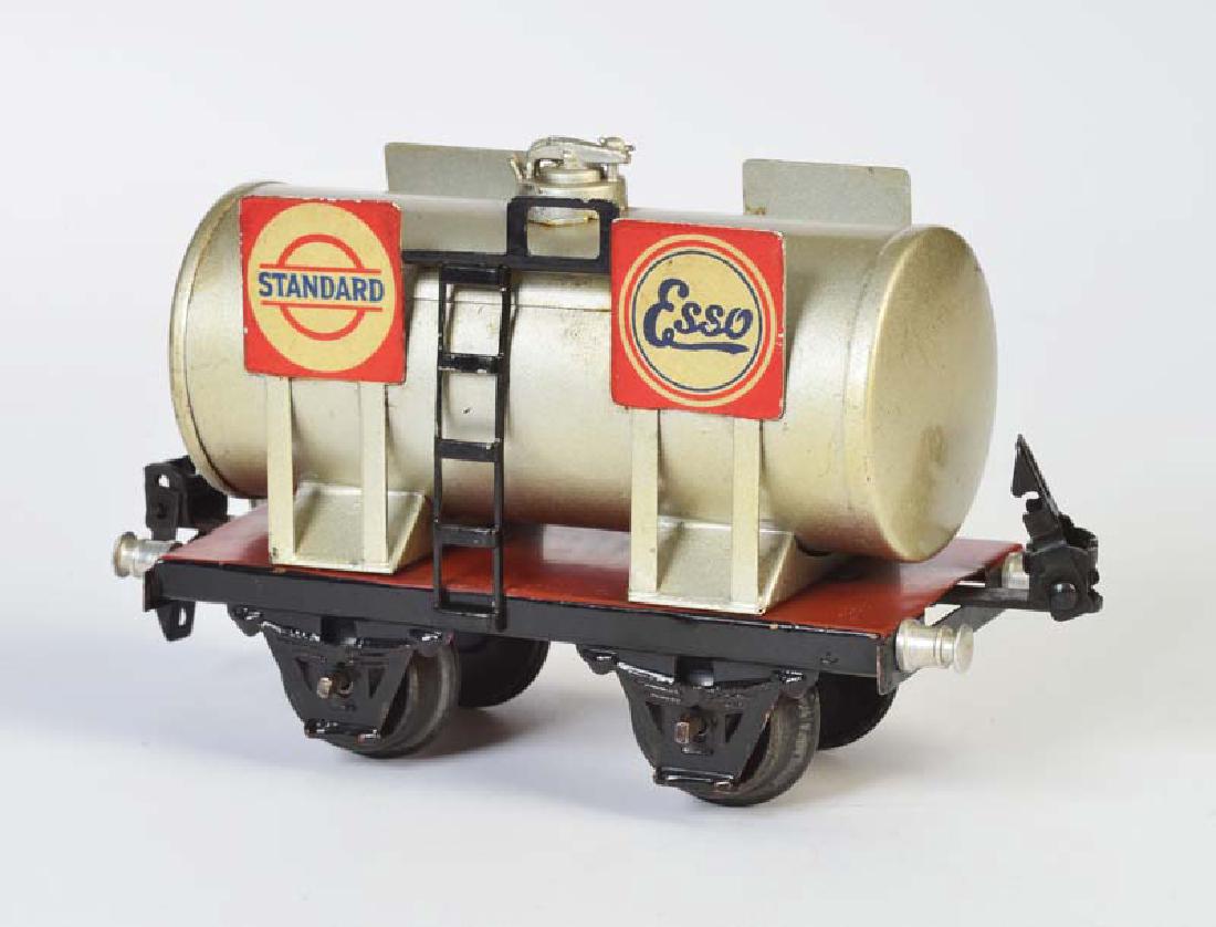 Marklin, Kesselwagen "Essolub" 1674 St (1 of 1)