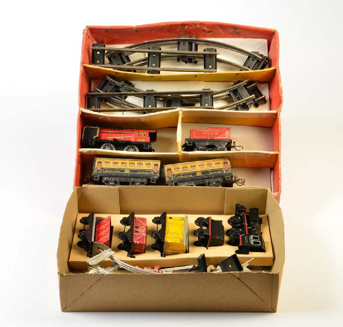 Hornby u.a., 2 Zuege Spur 0 (1 of 1)