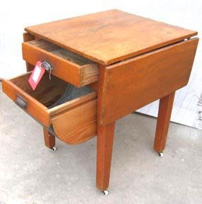 273 Possum Belly Kitchen Table Cabinet Sep 17 2006 American